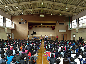 Gymnasium Japanese instruments concert
